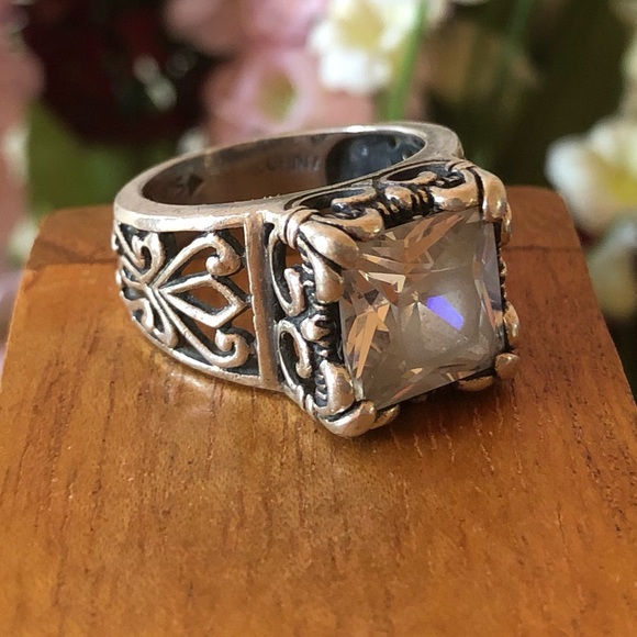 Silpada Filigree Sterling Silver and Cubic Zirconia Uptown Ring Size 6 - Picture 13 of 16